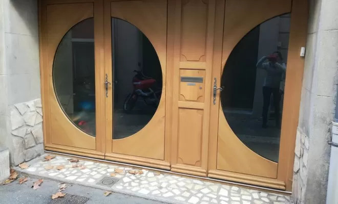 Porte en bois, Buis-les-Baronnies, Menuiserie Barbier